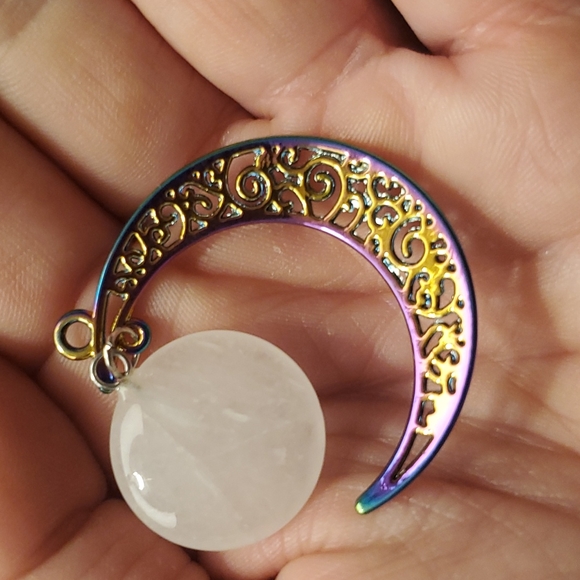 New Carved Rainbow Titanium Hanging Cresent Moon Round Crystal Pendant. - Picture 5 of 7